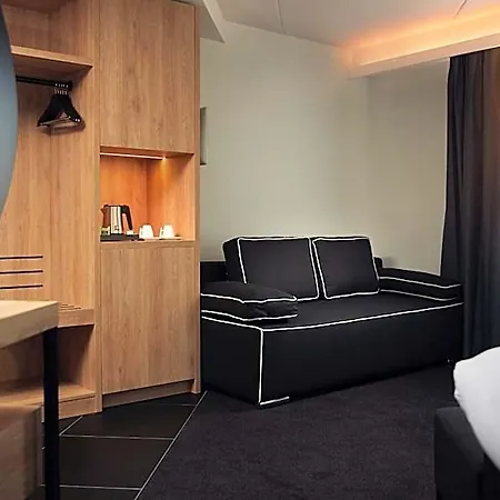 Otel Tulip 3*