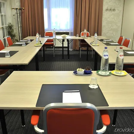 Tulip Hotel 3*